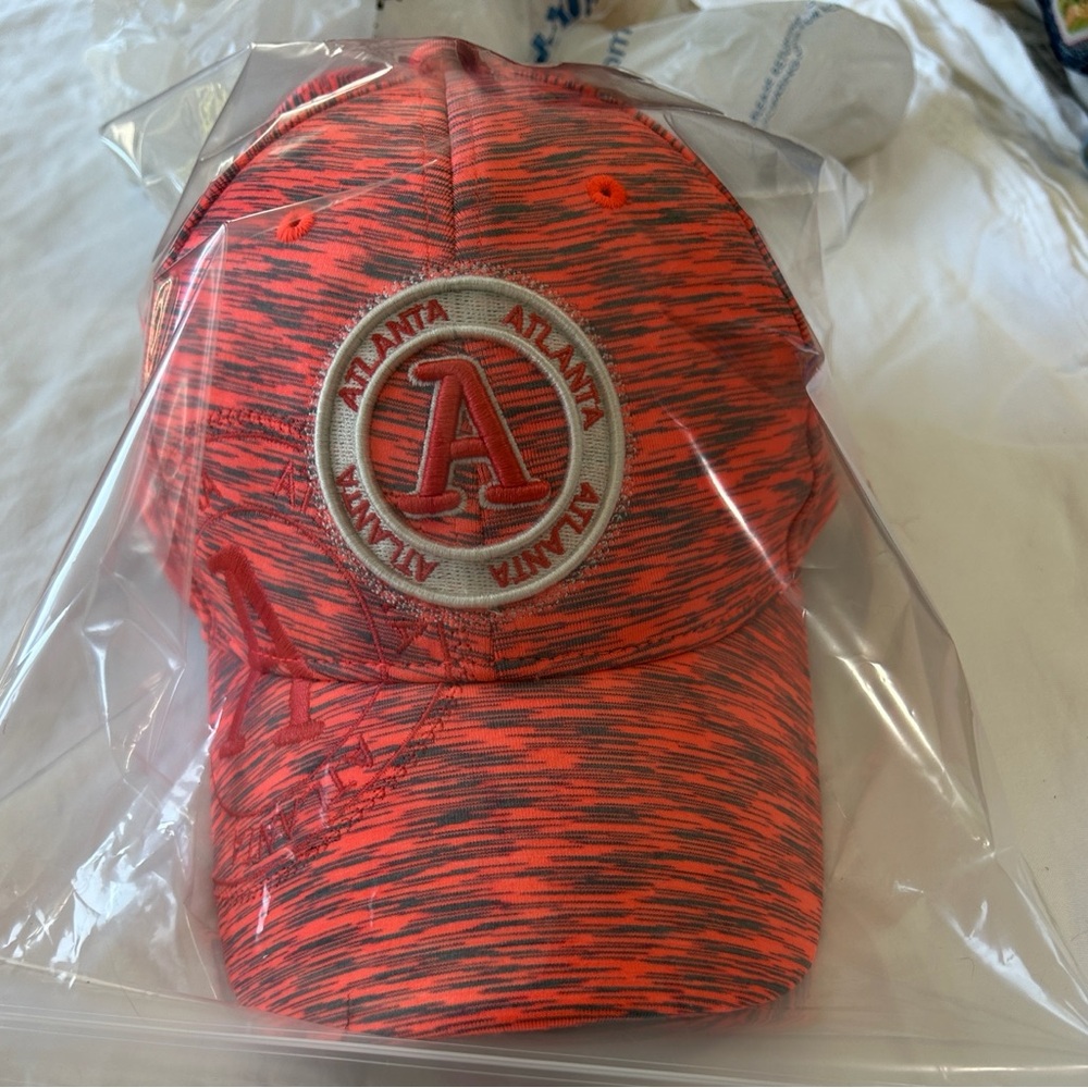 Robin Ruth Atlanta Cap - Picture 14 of 14